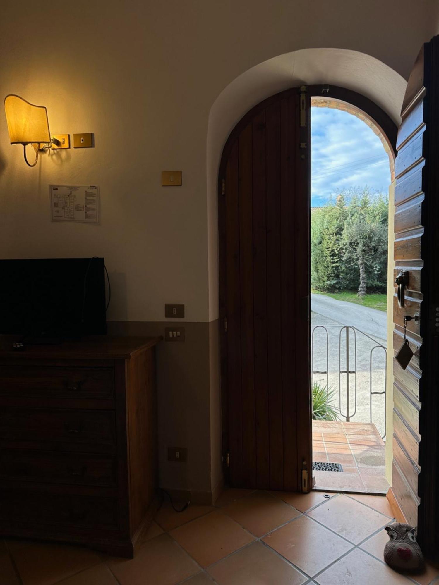 Agriturismo Palazzo Bandino - Wine Cellar, On Reservation Restaurant And Spa 基安奇安诺泰尔梅 外观 照片